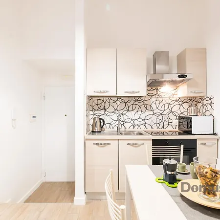 Superior House By Domusextra * 나폴리